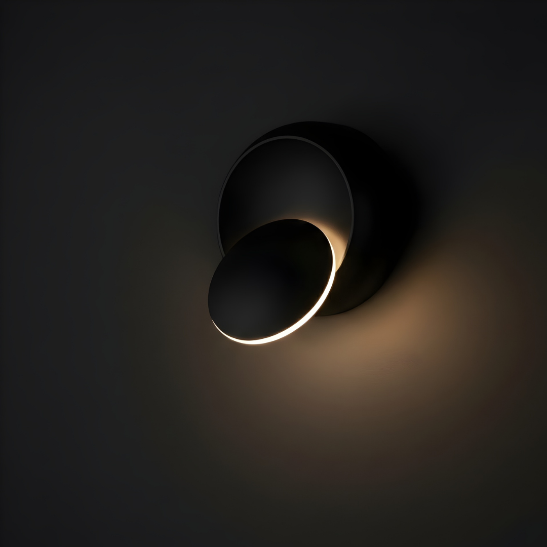 Contemporary Wall Lamp Metal Body Adjustable 350° – Eclipse